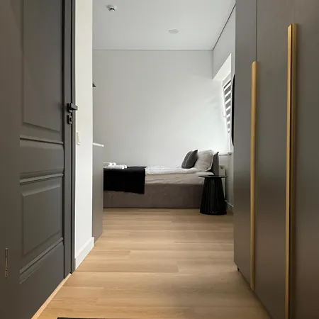 Greyhome Near Oldtown Apartment